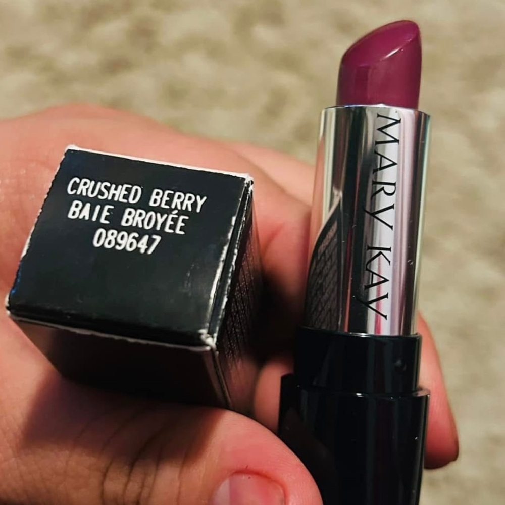 Mary Kay Crushed Berry Lipstick